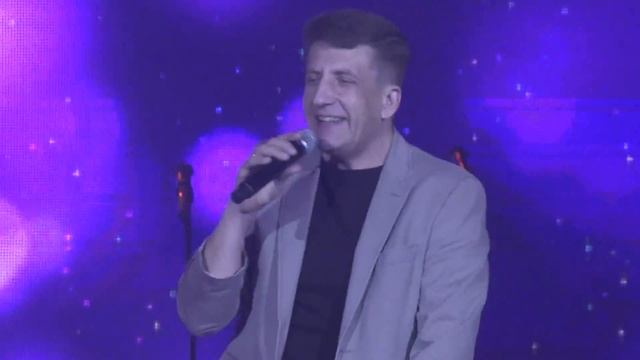 Павел Алещенко -Ты не такая (LIVE)