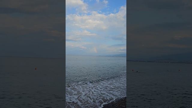 Радуга на море