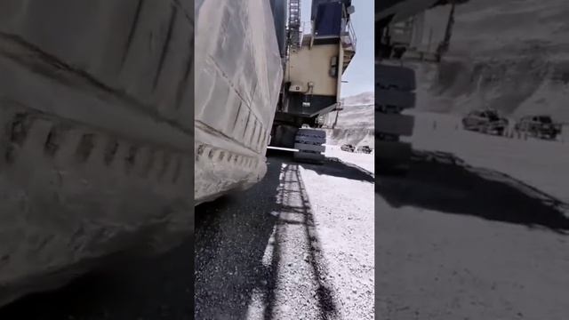 Огромный монстр Экскаватор