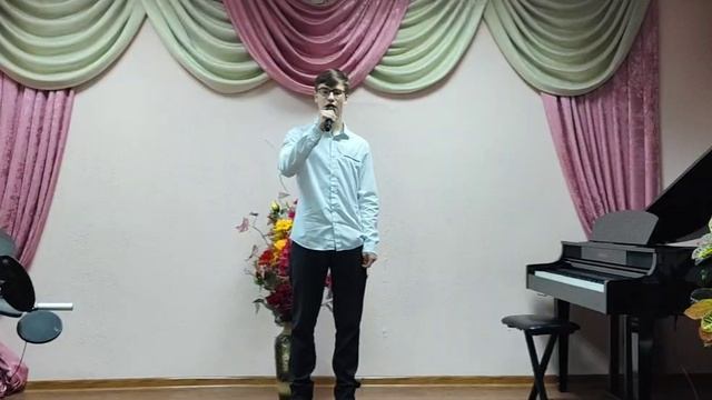 "Эх, дороги"  А.Новиков исполняет Клименко Степан