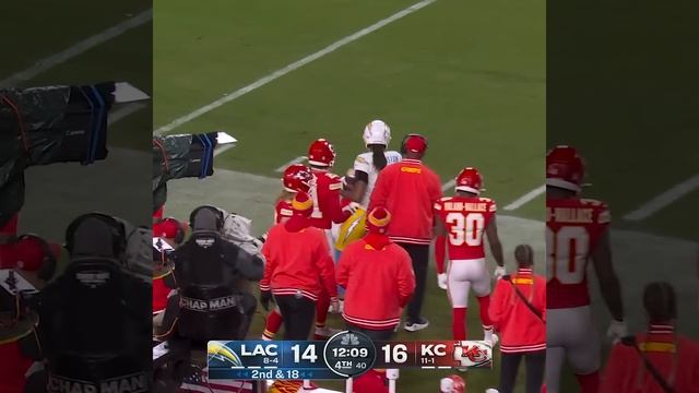 Quentin Johnston catches for a 20-yard Gain vs. Kansas City Chiefs