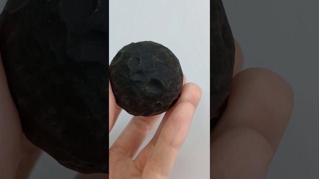 Луна Обсидиан серебристый 40мм. Примерный вес - 81г. Цена - 960 ₽ На сайте : stones-shop.ru