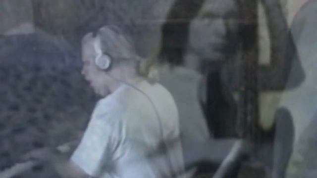 BASS TV FILMS LAS OLAS JACO PASTORIUS  AND MIKE GERBER ON BASS  TV ORIGINAL