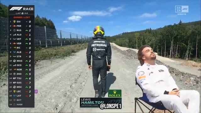 Fernando Alonso  viendo como se va, Hamilton  😂😂