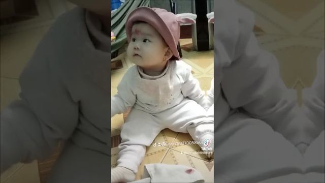con là bờ cát trắng