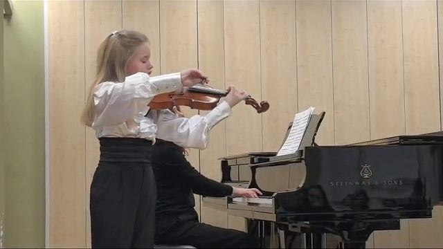 Ансимова-Евсеева Василиса, 11 лет. 
Г. Венявский " Скерцо- тарантелла"