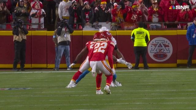 Collinsworth in awe of Johnston's snag vs. KC: 'That's one of the best catches I've seen this year'