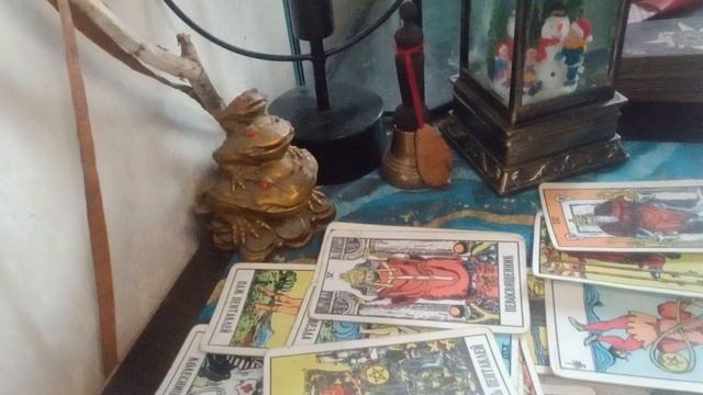 Зачем сопернице ваш мужчина.....