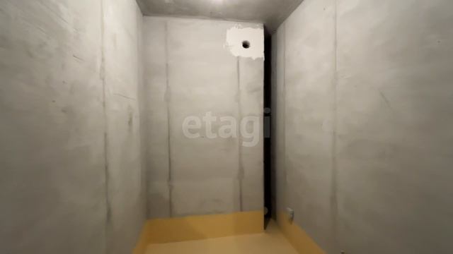 1366899