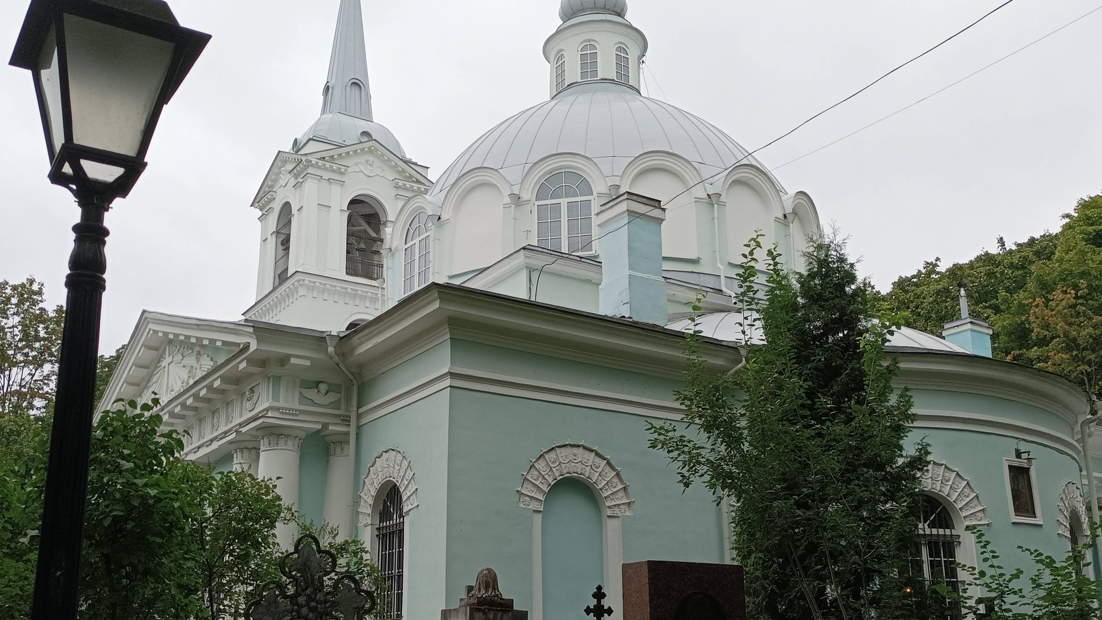 Смоленская церковь на ВО