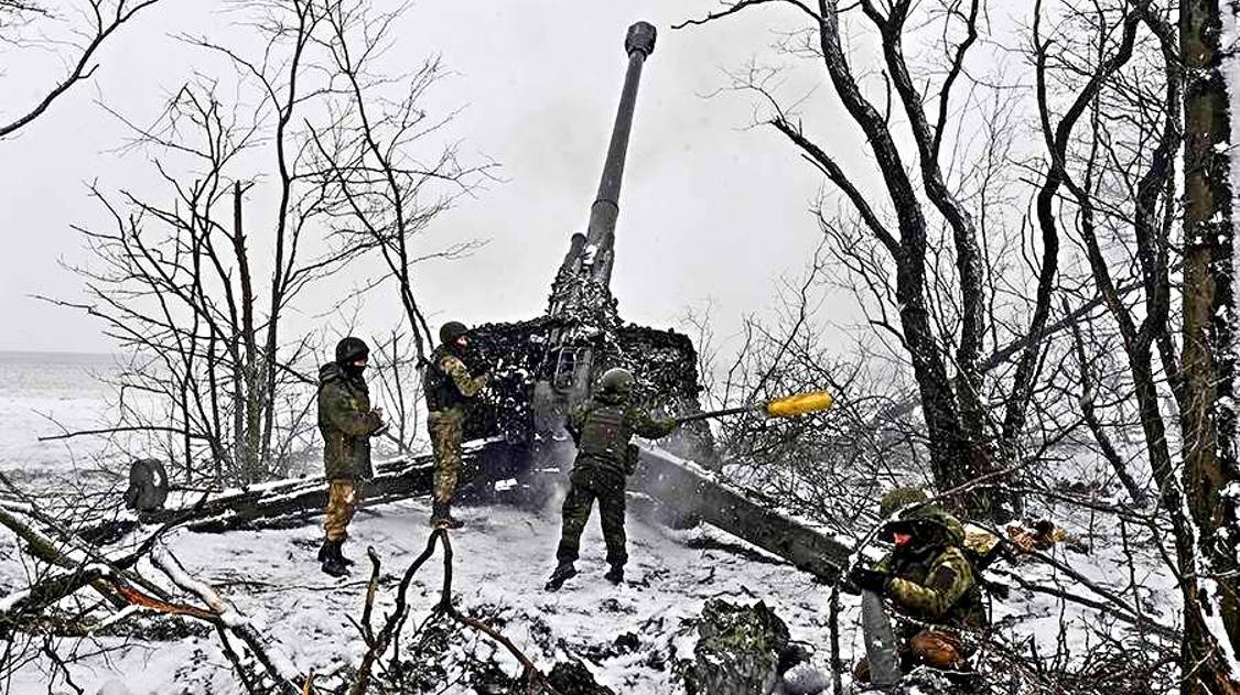 Российские войска нанесли удар по месту ремонта техники ВСУ