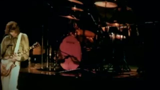 Led Zeppelin - Whole Lotta Love (Official Music Video)