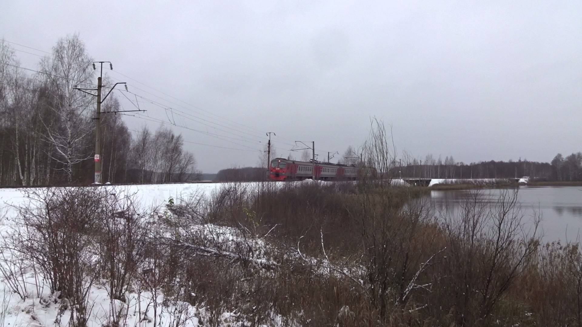 Электропоезд ЭД9М-0194 Заволжье - Нижний Новгород на перегоне Правдинск - Балахна