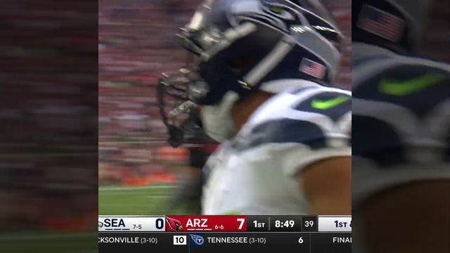 Zach Charbonnet catches for a 20-yard Gain vs. Arizona Cardinals