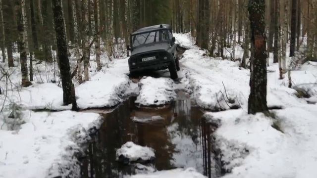 Там на неведомых дорожках
