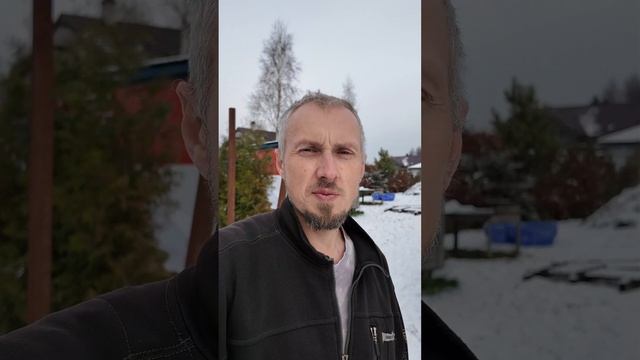 Машина с багажником смотрится лучше