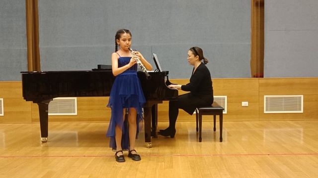 Игликова Индира. Ж.Б. Лойе Соната 3-4 часть, отрывок из оперы Мукана Тулебаева "Биржан и Сара"