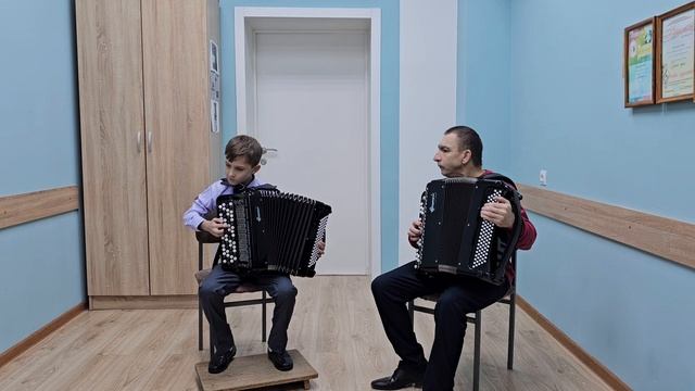Аз. Иванов "Как под яблонькой"
