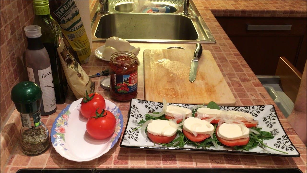 Салат Капрезе-популярная холодная закуска-Антипасти/Caprese Salad/Праздничный стол