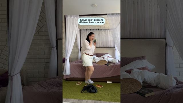 У вас есть друг, что крутится вокруг немытой посуды, как ниндзя? Обязательно поделитесь с ним видео