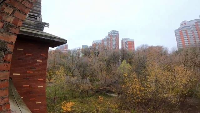 Заброшенный замок в Москве