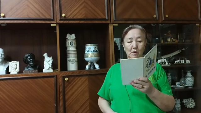 Сэмэн Данилов "Ийэбэр" хоһоонун ааҕаллар "Чэбдик" доруобуйа кулууба.mp4