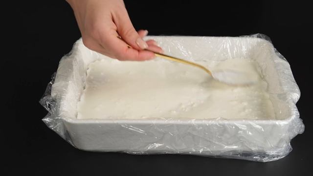 Haben Sie Kekse und Hüttenkäse? Bereiten Sie ein wunderschönes Weihnachtsdessert zu!