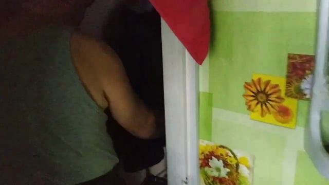 ШОК! Уж на подоконнике.