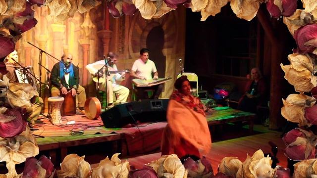 Schirin Chams-Diba dancing Gitana Fusion (Flamenco Arabic Persian) to 'Los Bilbilicos'