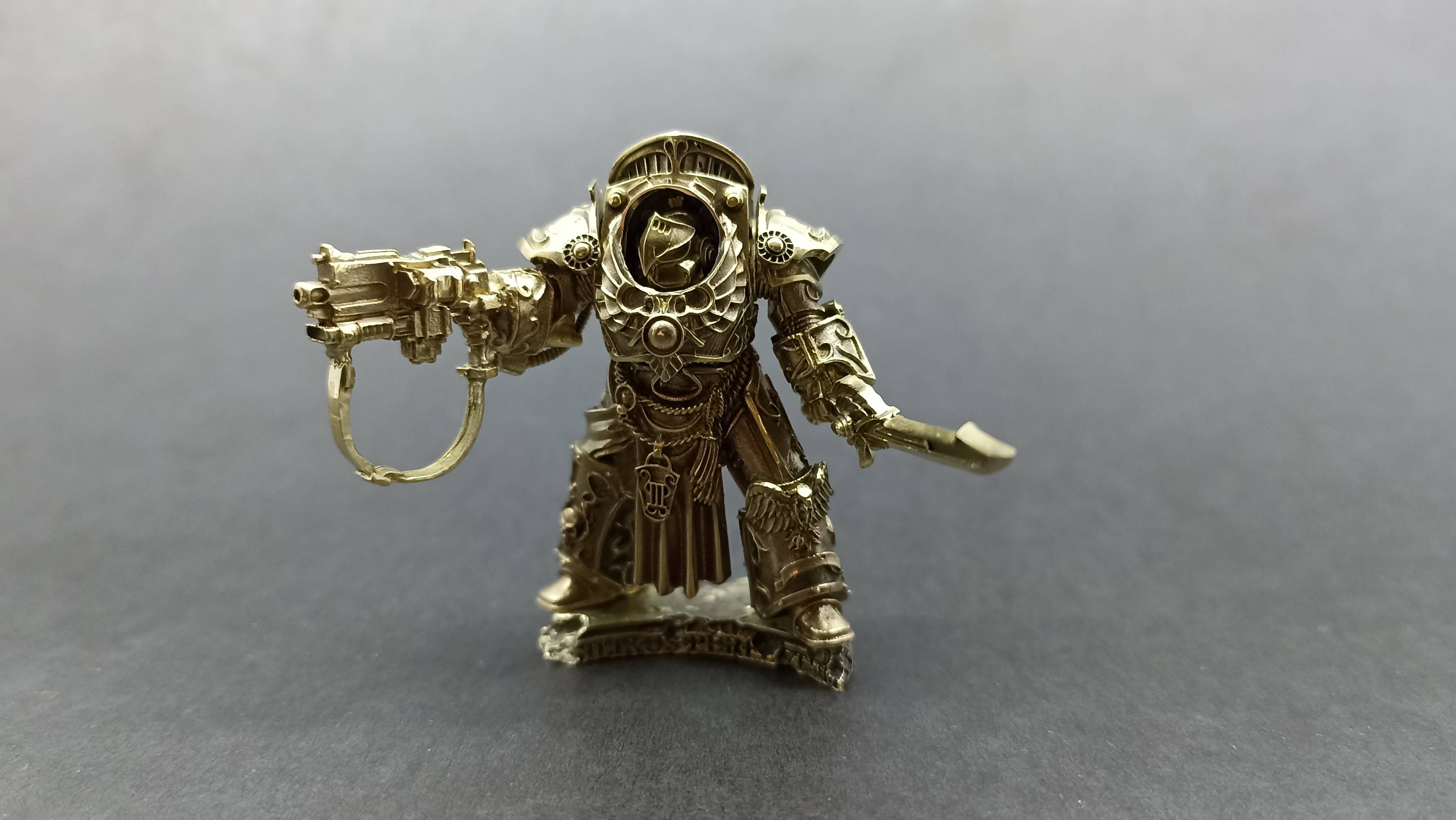 Warhammer 40,000
Терминатор легиона Детей Императора.