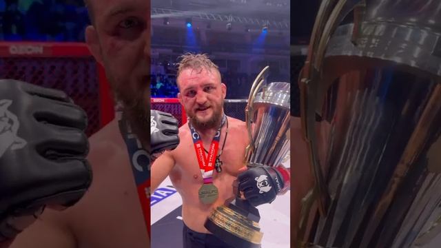 Чемпион по кулачным боям и смешанным единоборствам ММА, Влад «Белаз» Ковалев, после боя о Русской Об