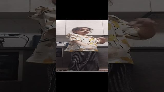 я танцую Пикачу