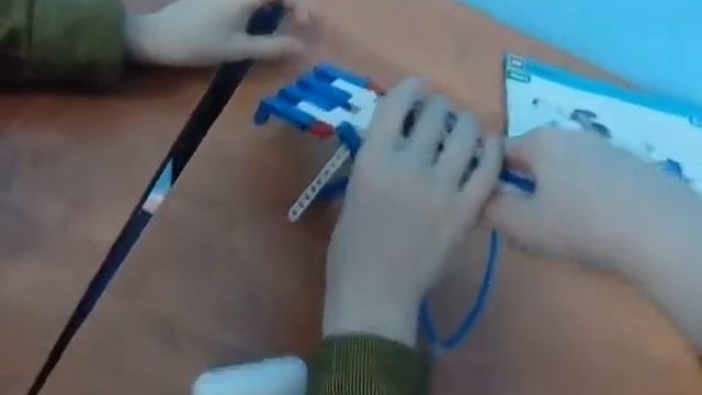 Лего. Пневматическая "рука"