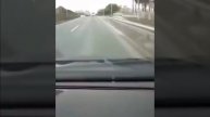 Приключения дорожного «учителя», который решил «проучить» другого водителя, подрезая и поджимая еmp4