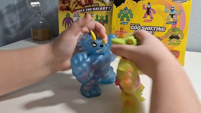 GooJitZu Тритопс и Шрекс