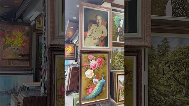 Картины на улицах Ханоя!