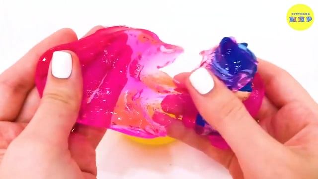 Разноцветные лизуны с игрушками из мультиков Три Кота Маша и Медведь Щенячий Патруль Герои в Масках