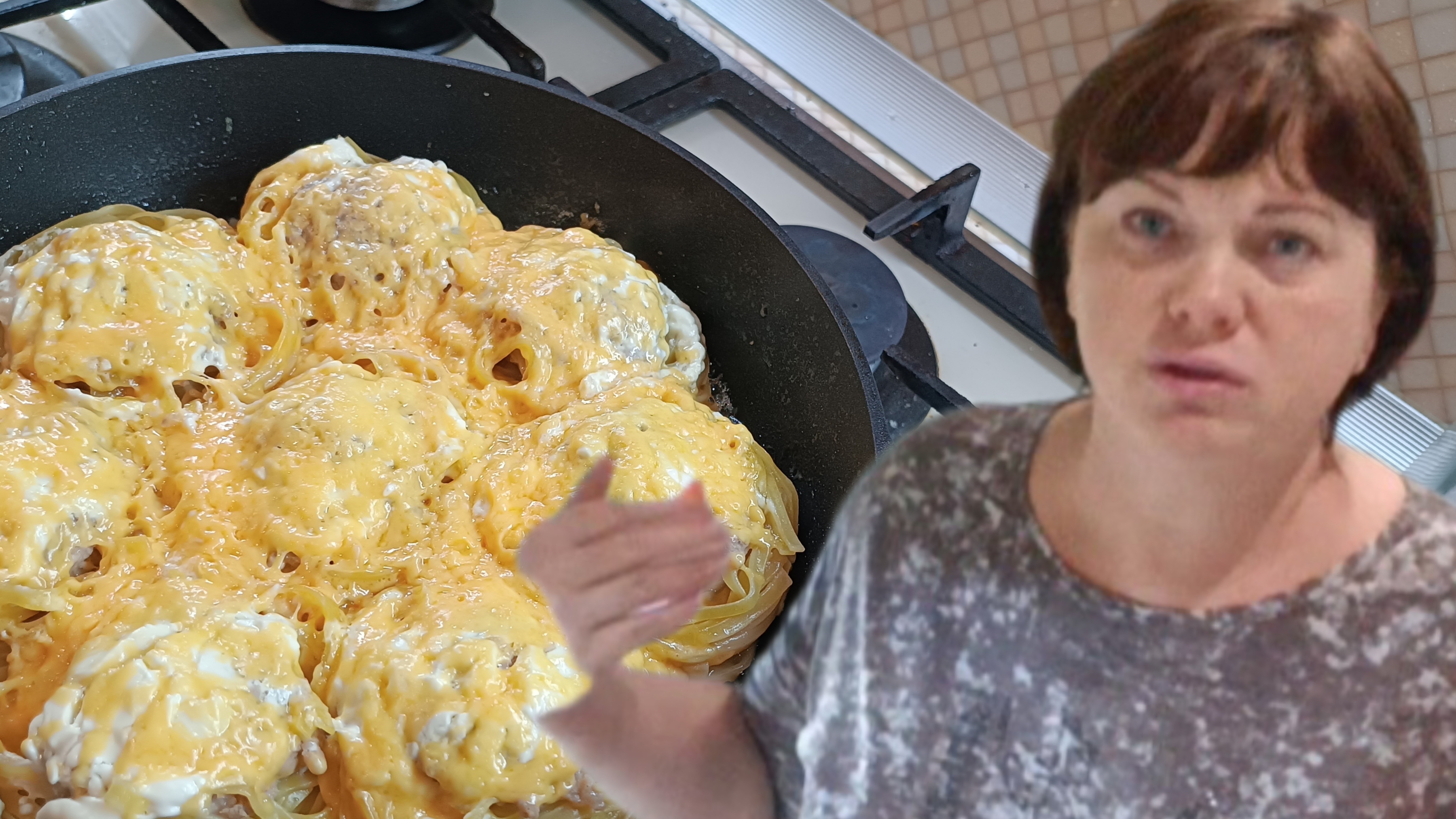 Готовлю на ужин гнезда с фаршем.Забыла показать