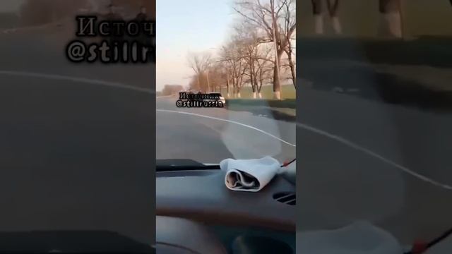 Двое четких муджахидов просят денег на дороге в Краснодарском крае.-2