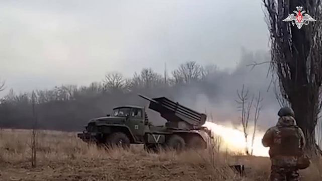 🔥Реактивщики сминают позиции неприятеля...🔽🔽🔽