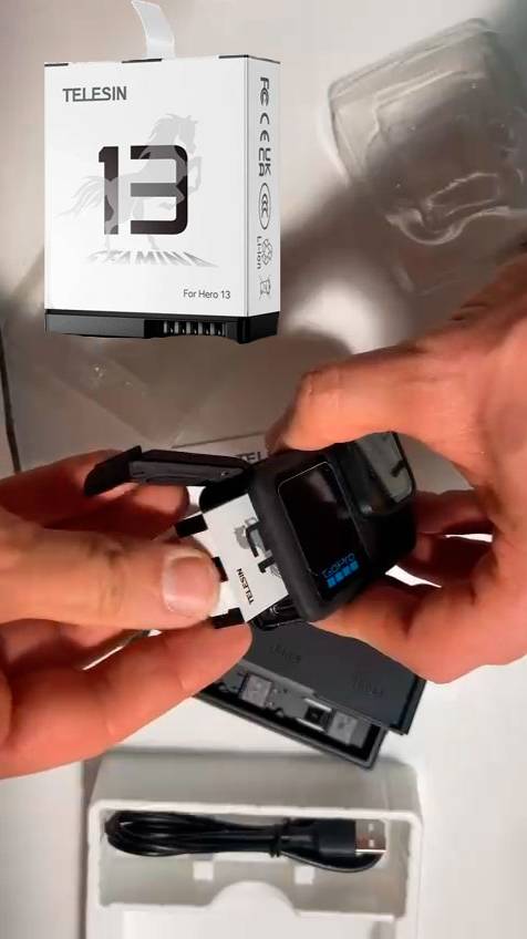 Для GoPro 13 Зарядное устройство и 2 морозостойких акумулятора Stamina Telesin
