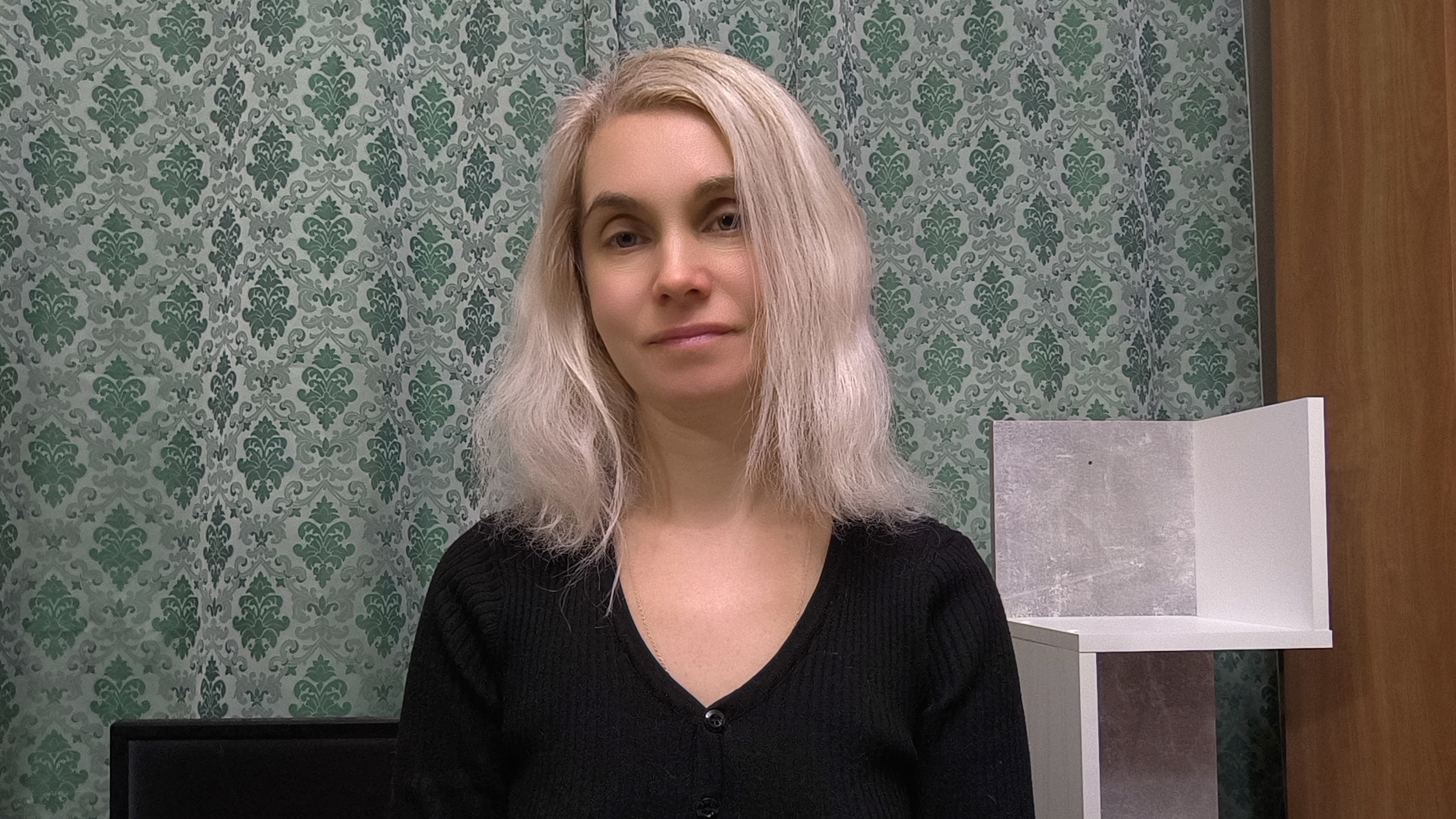 Что категорически нельзя желать, тем более пренебрежительно.