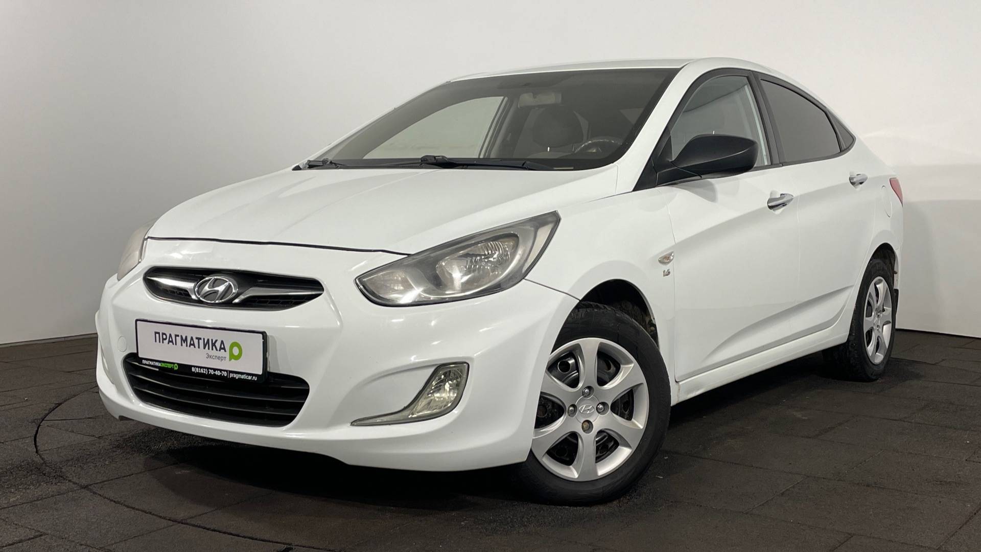 Hyundai Solaris '2011 I 
Z94CT41DABR051850