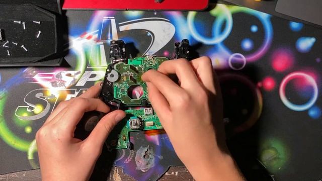 How to take apart and reassemble your Xbox one controller