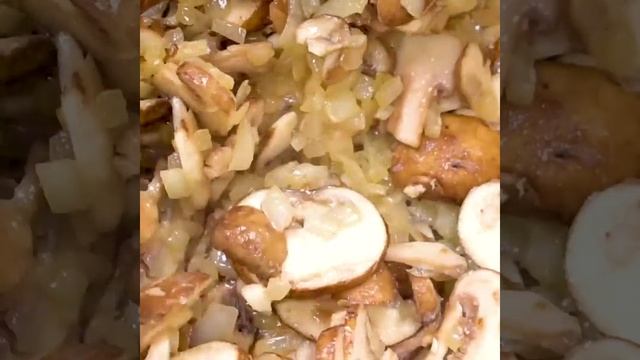 Сливочная курица с грибами!