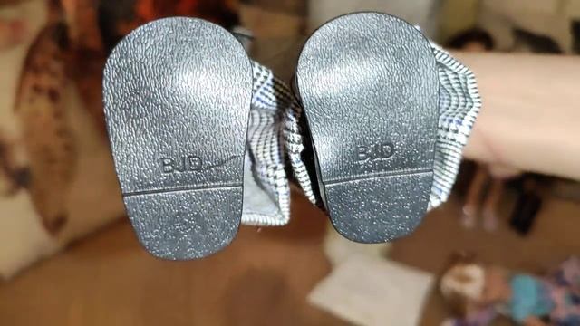 посылочка с АлиЭкспресс с туфельками и кроссовками для Паолочек. И ещё с куколками