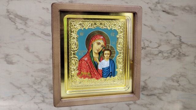 Казанская в разных киотах