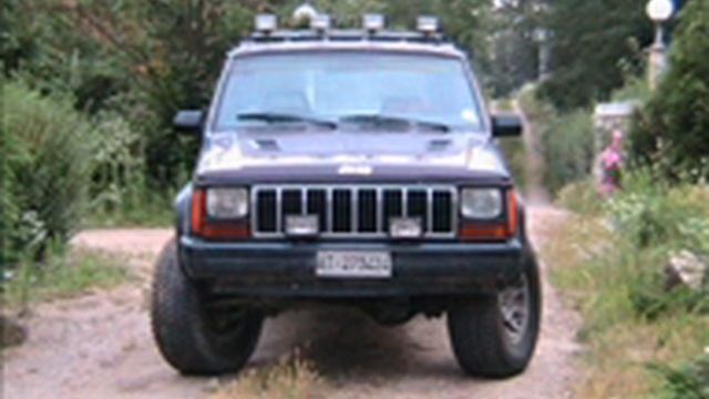 XJ CHEROKEE 31 tires 5 lift laredo