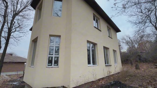 К продаже предлагается просторный дом 140 кв.м. на участке 12 соток на 7 дачной в Саратове