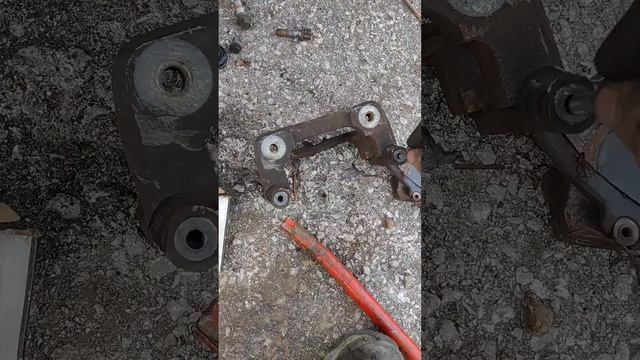 Tie rod end removal on a 95-02 Lincoln continental thanks for watching subscribe!!!!!